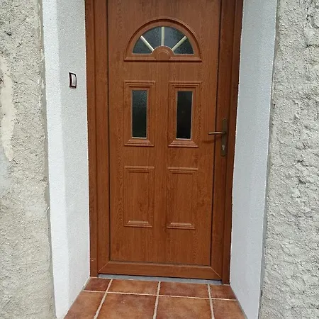 U Bečova Nad Teplou *