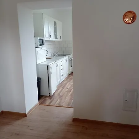 U Becova Nad Teplou Appartement