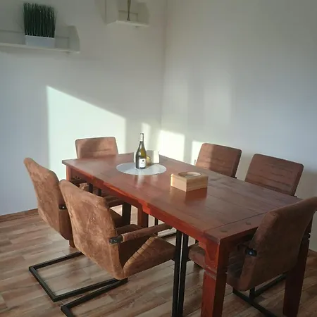U Bečova Nad Teplou Apartamento